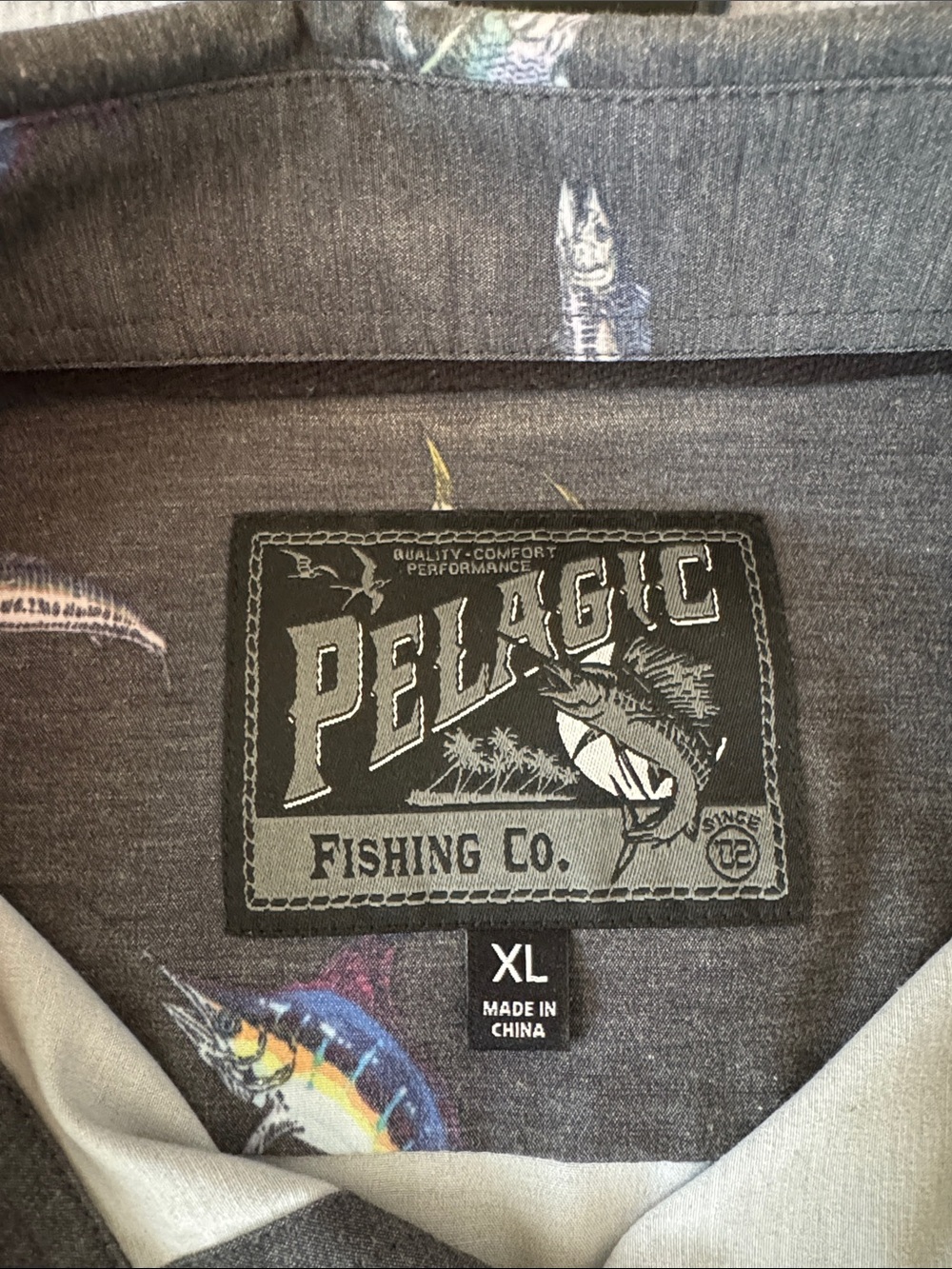 Pelagic Short-Sleeve Button-Down Shirt with Multicolor Fish Print - Picture 4 of 7